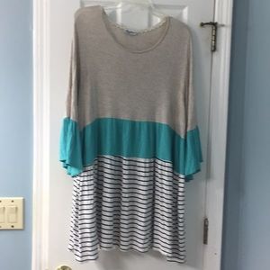 Fun turquoise XL tunic
